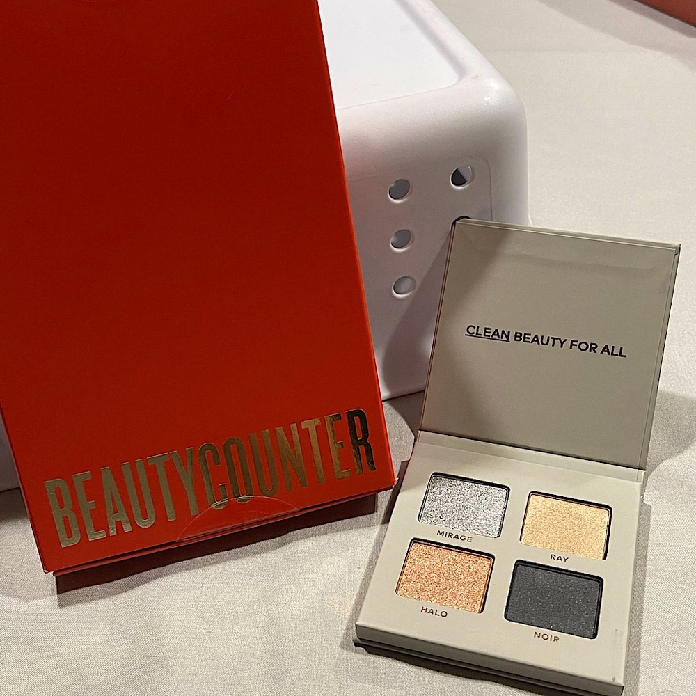 BRAND NEW BeautyCounter GOOD GLITZ DUO EYESHADOW PALETTE— LIMITED EDITION!!